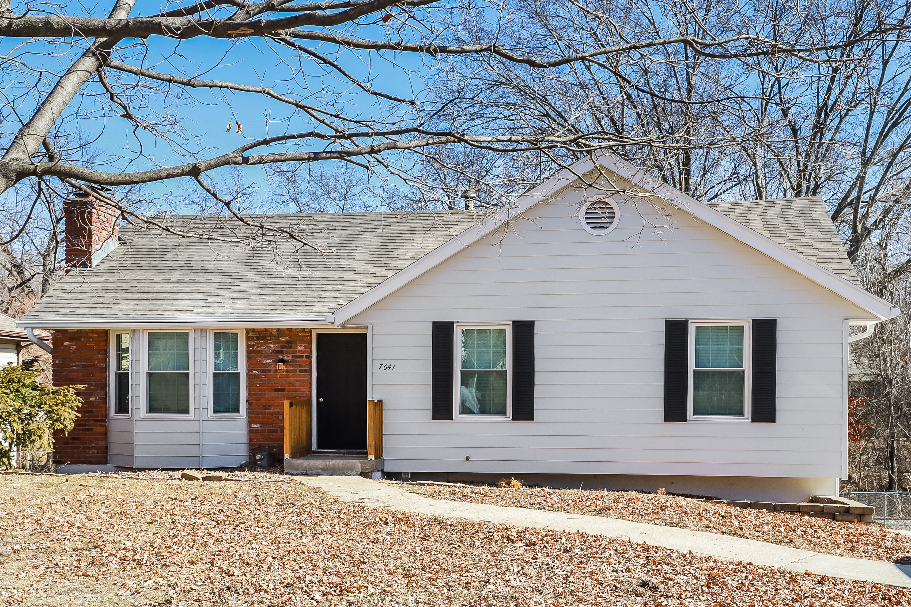 7641 Stoddard N Avenue Kansas City, MO 64152